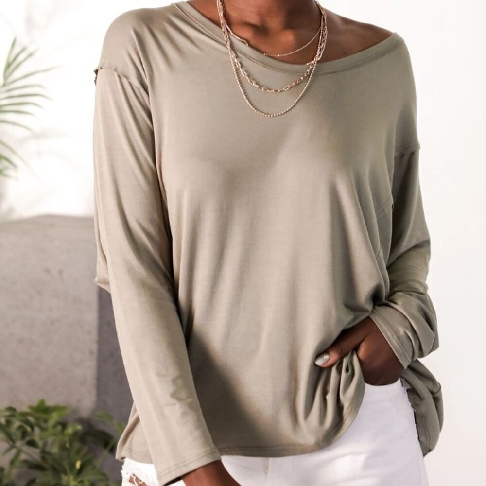 Dress Up Oversized Raglan Tee